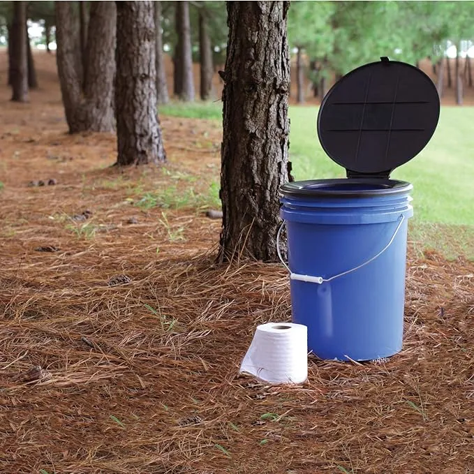 Camco Double Bag Portable Toilet Waste Bags (41548) Bucket Toilet Seat (41546) | Black