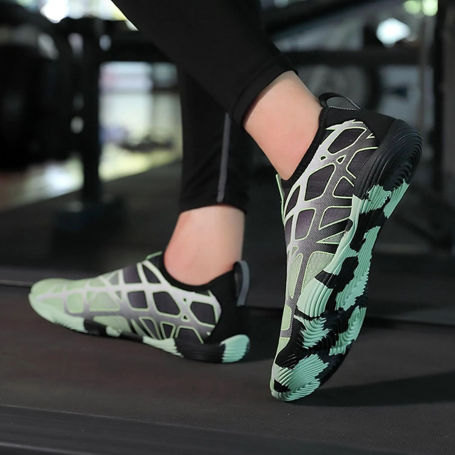 Couples Walking Outdoor Sports Non Slip Beach Fishing Shoes Men's and Women's Mountaineering Sneaker Boots for Women