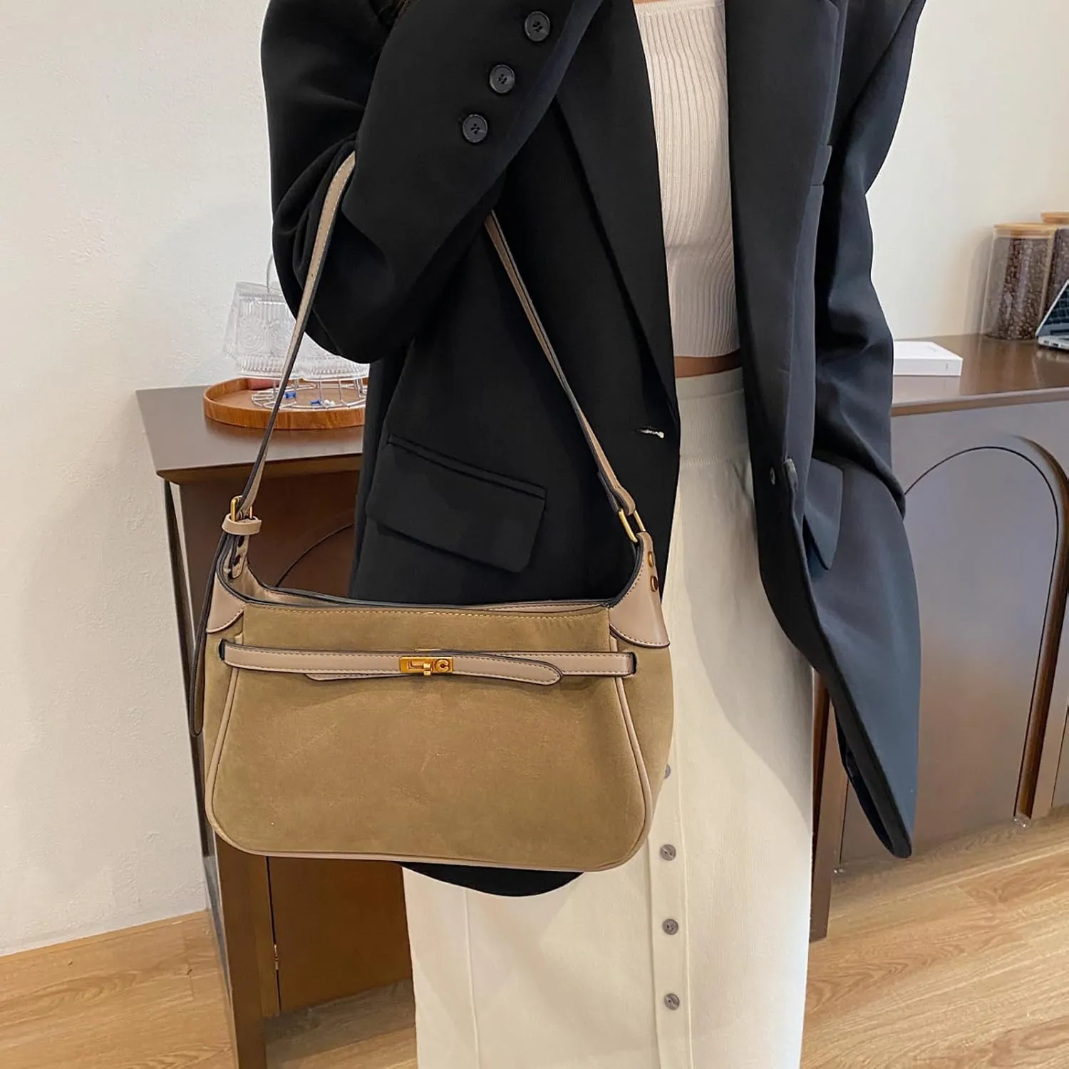 Eslcorri Women Small Shoulder Bag Faux Suede Ladies Hobo Purse Fall Elegant Everyday Handbag Cute Tote Bag Armpit Phone Purse