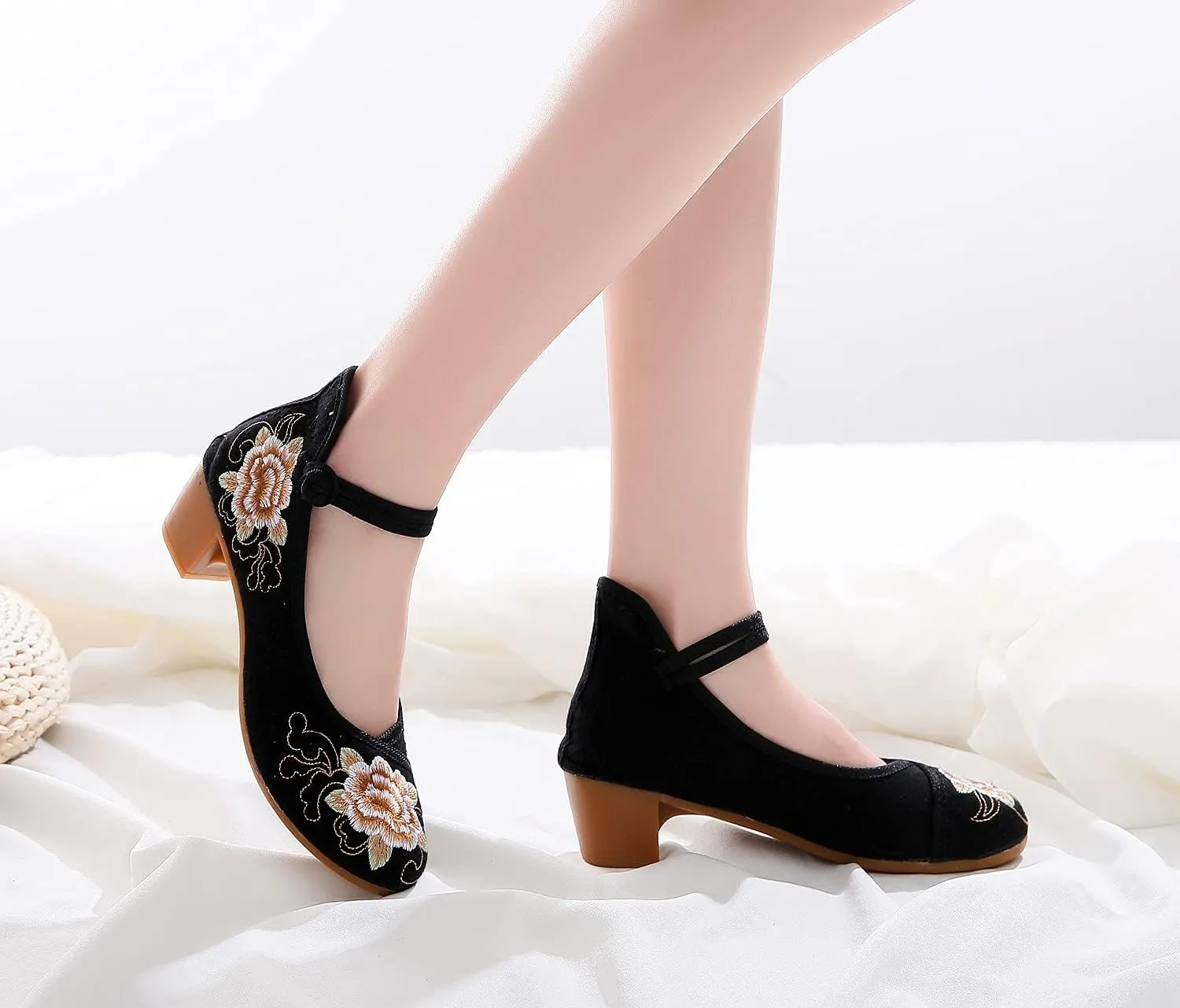 JOEupin Women Chinese Embroidered Flower Flat Bridal Mary Jane Ballet Shoes