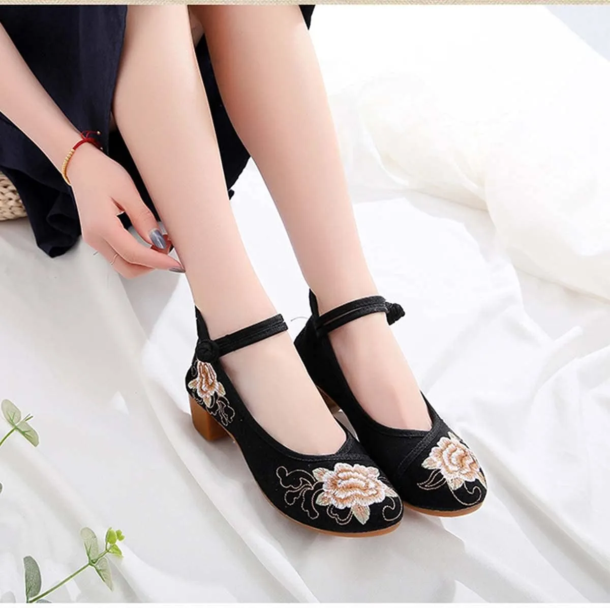 JOEupin Women Chinese Embroidered Flower Flat Bridal Mary Jane Ballet Shoes
