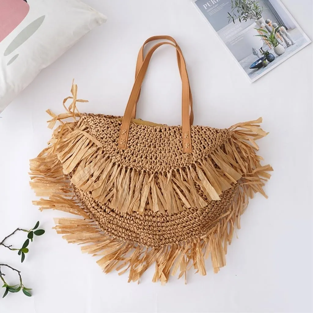 Large capacity Bag Bohemian - style Straw Fringed Fan - shaped Handbag: Enjoy a Free - spirited Outing Ladies shoulder Bag(White)