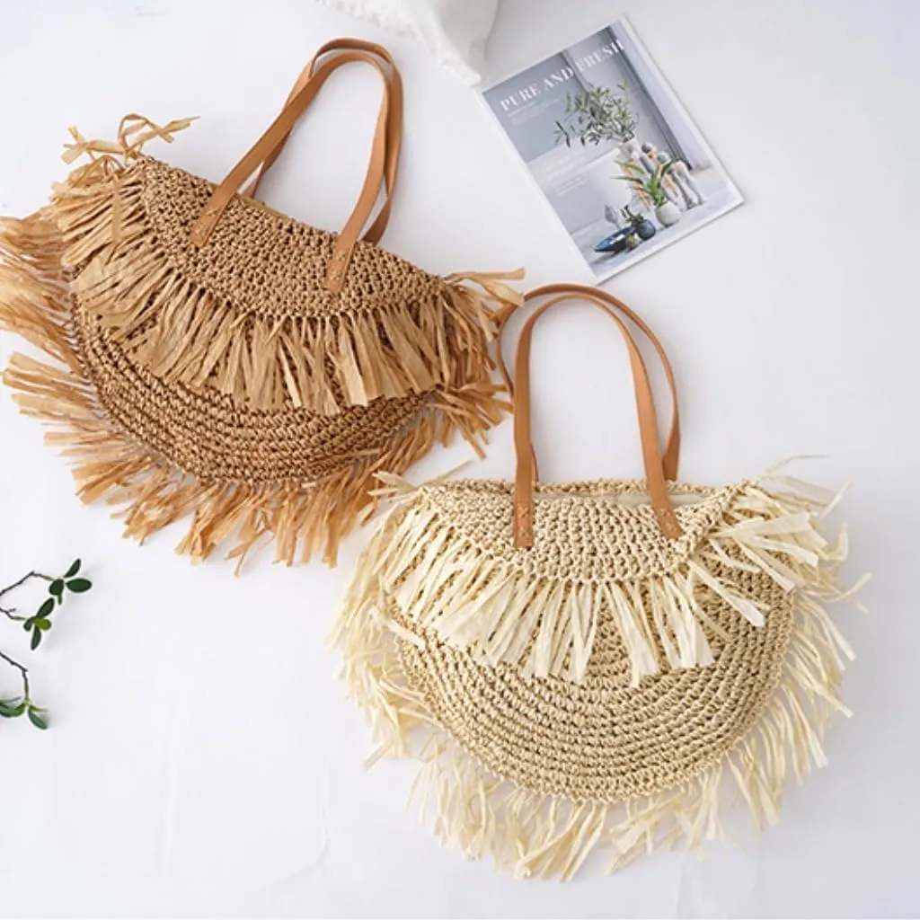 Large capacity Bag Bohemian - style Straw Fringed Fan - shaped Handbag: Enjoy a Free - spirited Outing Ladies shoulder Bag(White)