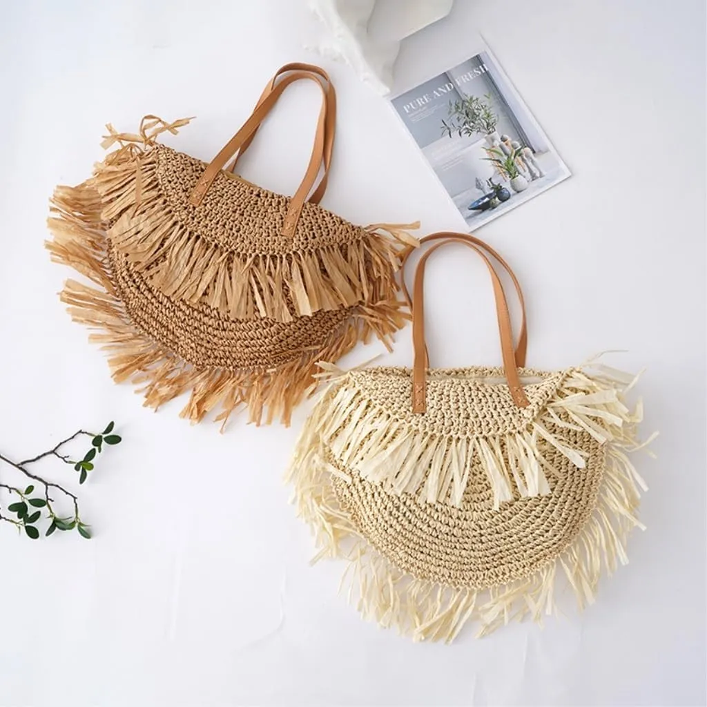 Large capacity Bag Bohemian - style Straw Fringed Fan - shaped Handbag: Enjoy a Free - spirited Outing Ladies shoulder Bag(White)