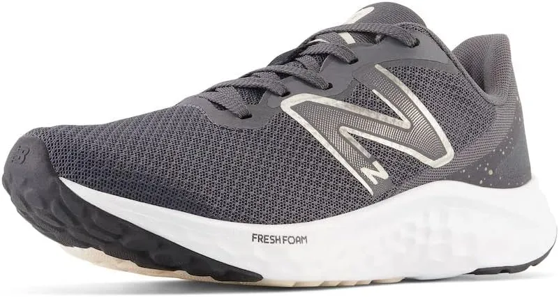 New Balance Women's Fresh Foam Arishi V4 Running Shoe, Magnet/Team Cream/Light Gold Metallic, 5