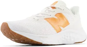 New Balance Women's Fresh Foam Arishi V4 Running Shoe, Sea Salt/Orange Fuzz, 7.5 Wide