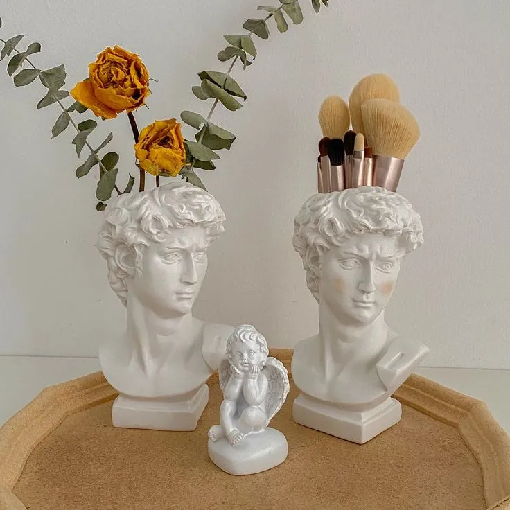 Nordic David Vase Multi-functional Decor Piece for Hydroponic Plants, Flower Arrangements, Makeup Brushes