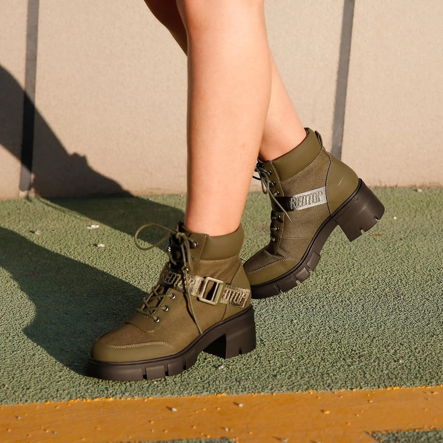 REDTOP Women's Combat Boots Chunky Lug Sole Ankle Boots Lace Up Buckle Casual Shoes