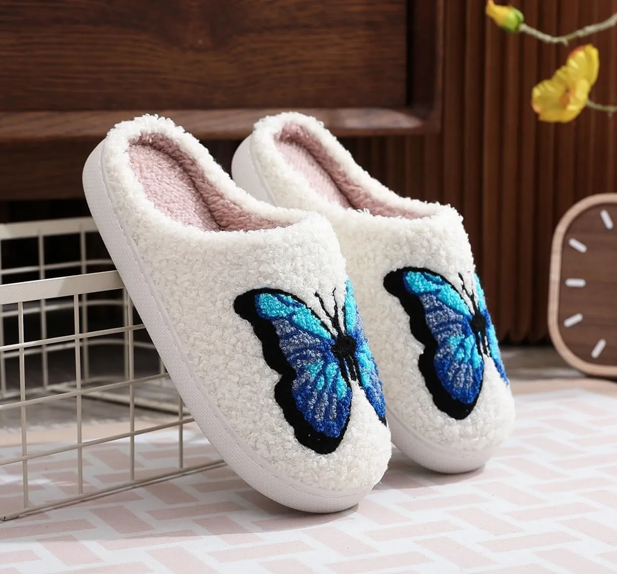 Slippers for Womens Mens Cut Retro Plush Soft Memory Foam House Shoes