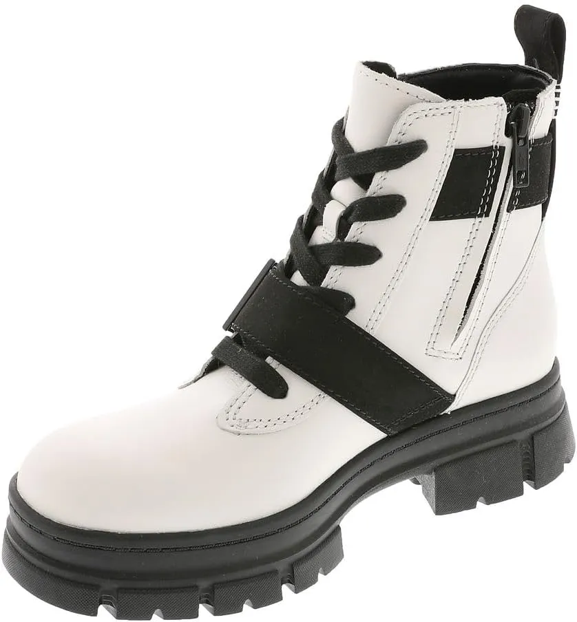 UGG Women's Ashton Lace Up Boot