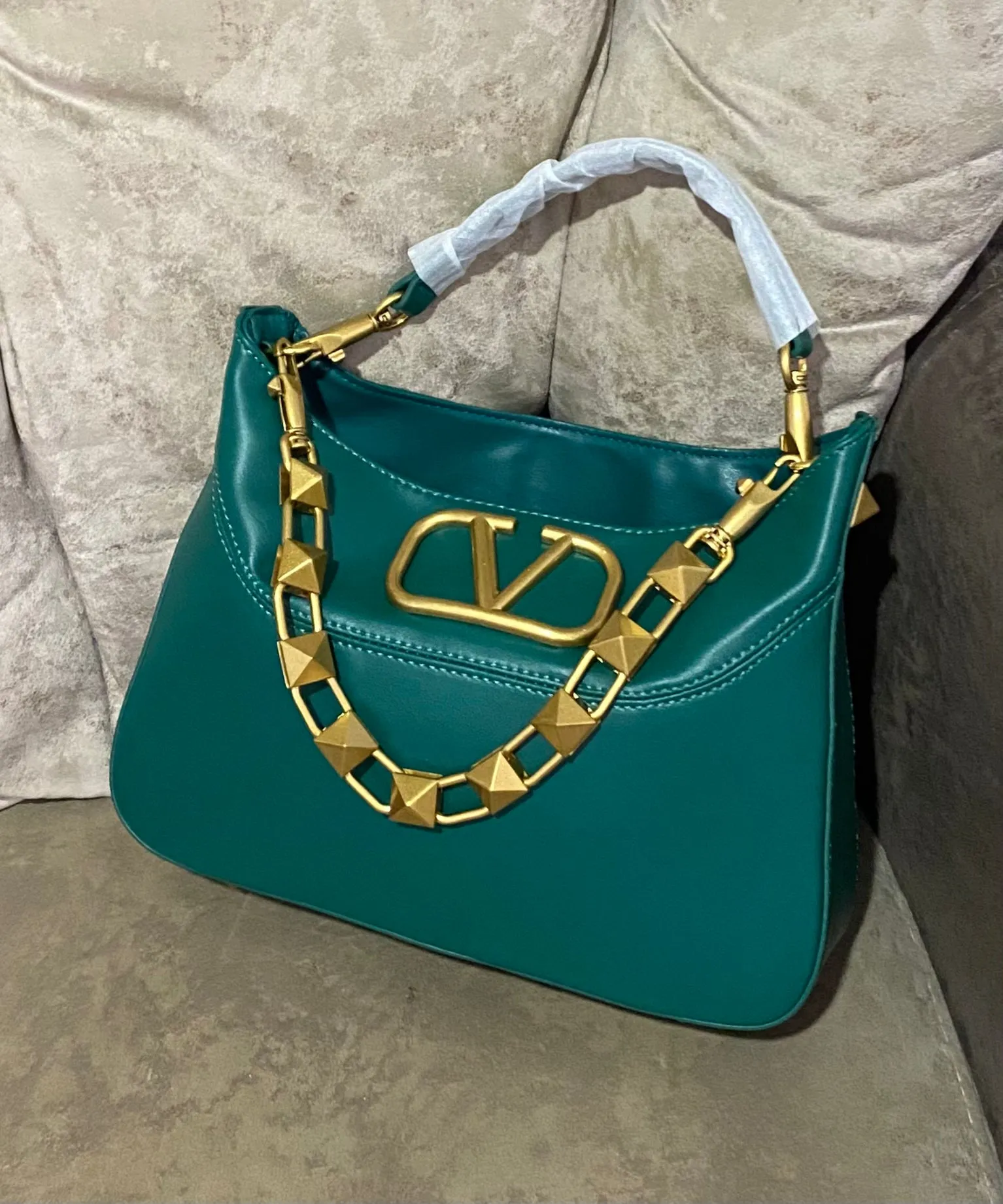 Valentino Garavani VLOGO Chain Hobo bag