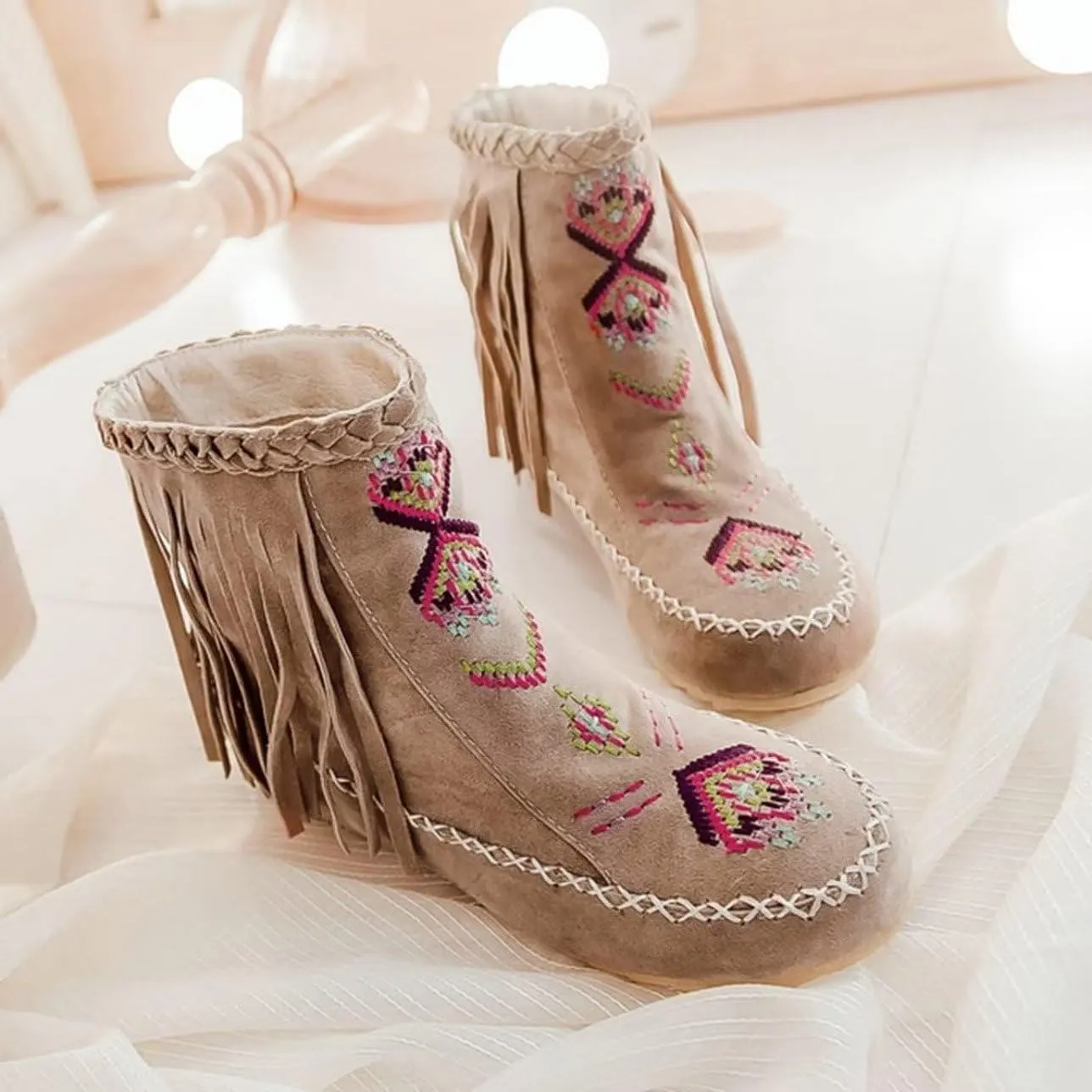 Women's Retro Fringe Moccasin Boots Low Heel Ankle Boots Slip On Comfy Warm Classic Booties